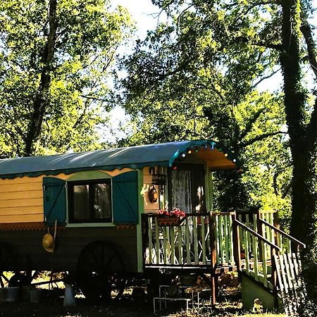"La Brindille" Roulotte Tzigane De Charme Hebergement Insolite Saint-Paul-en-Foret Экстерьер фото
